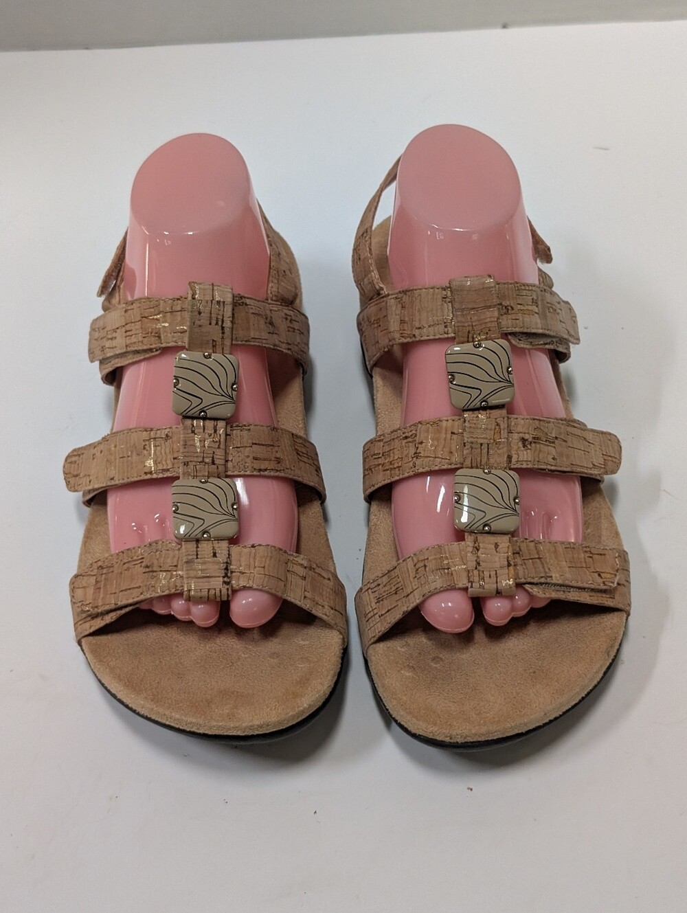 Vionic Women's 10W Amber Tan Strappy Slingback Adjustable Sandals Arch Support